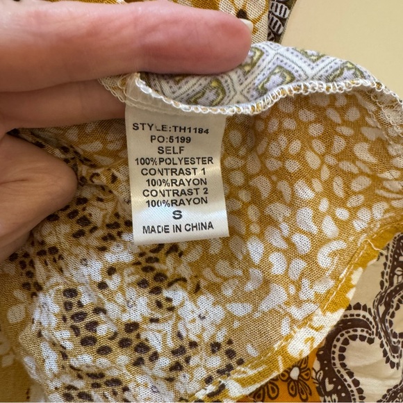 GiGiO Women's Floral Boho Patchwork Top - Multicolor - Size Small - Picture 5 of 7